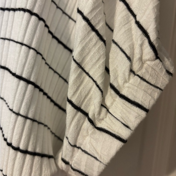Luke new,  black/white stripe tunic top,  size medium bought from boutique store - Picture 2 of 7
